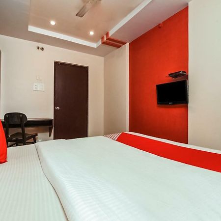 Oyo 28856 Manjeera Inn Visakhapatnam Esterno foto